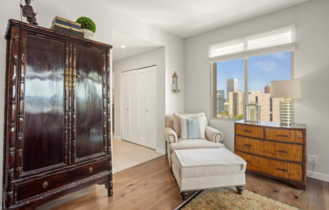 3 beds, 2 baths, $5,750, Unit # 1742