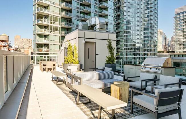 525 W 36 ST