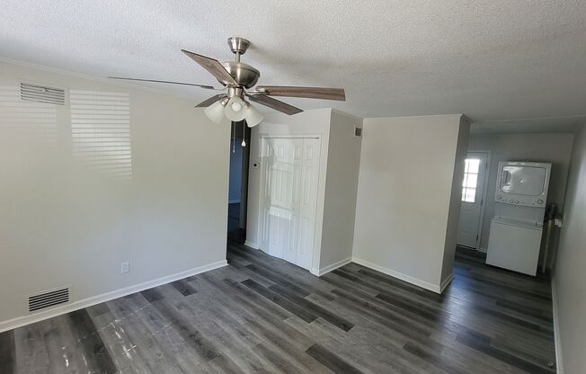 Adorable Sunset Hills Condo - 2BR/1ba