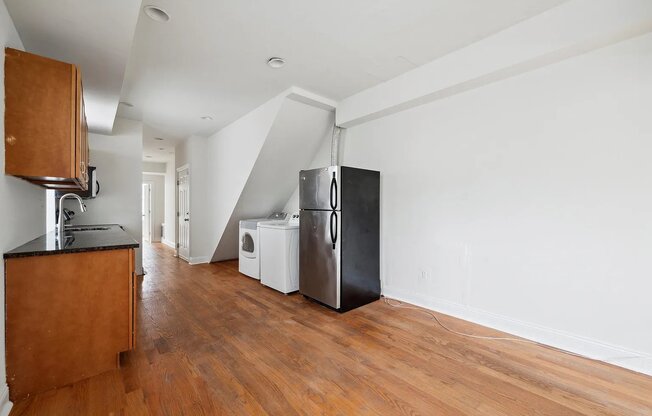 1811 N 18 ST