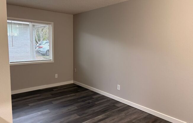 1 bed, 1 bath, 267 sqft, $1,325, Unit 15
