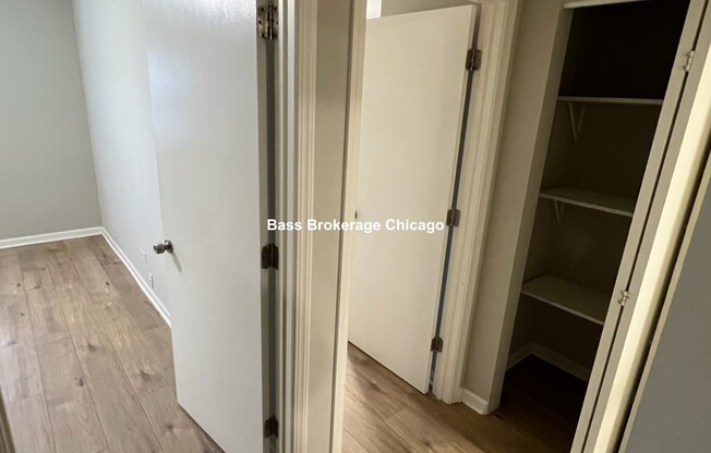 9301 S HARLEM AVE