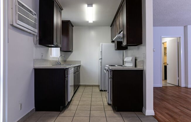 La Seine Apartments, LLC