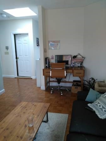 1 bed, 1 bath, 500 sqft, $2,700, Unit 8(4B)