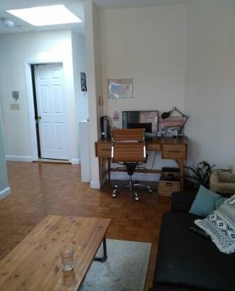 1 bed, 1 bath, 500 sqft, $2,700, Unit 8(4B)