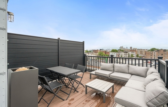2 beds, 2 baths, 1,009 sqft, $4,100, Unit 301