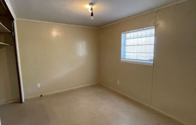 2 beds, 1 bath, 675 sqft, $480, Unit Unit #6