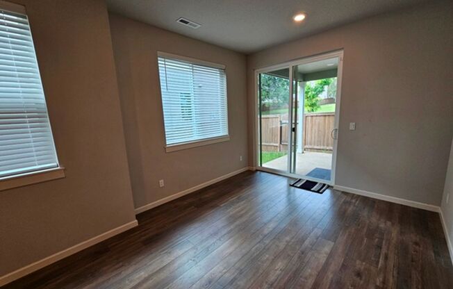 5Bd/3Ba Two Story House - For viewing!