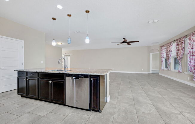 4512 LINWOOD TRCE LN