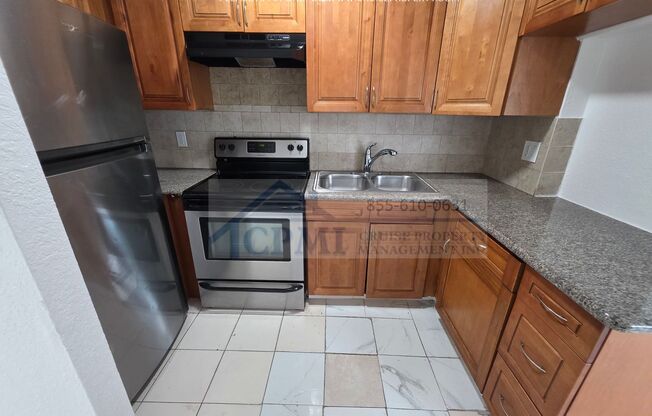 2 beds, 1 bath, 827 sqft, $1,825, Unit 666