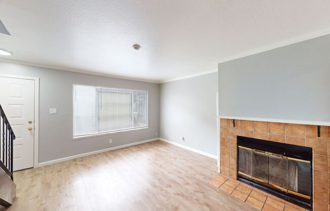 2 beds, 1 bath, 715 sqft, $2,450, Unit 625-6