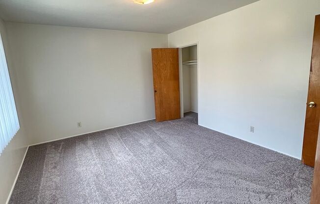 2 beds, 1 bath, 800 sqft, $2,200