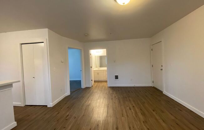 1 bed, 1 bath, 600 sqft, $1,235, Unit Unit 306