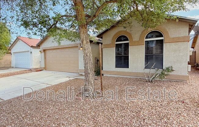 1809 N 84 AVE