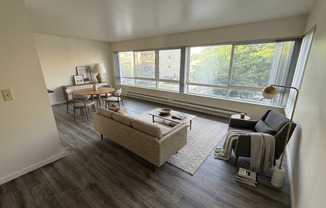 Awesome Top floor 2 bedroom-1 bath. Lots of light