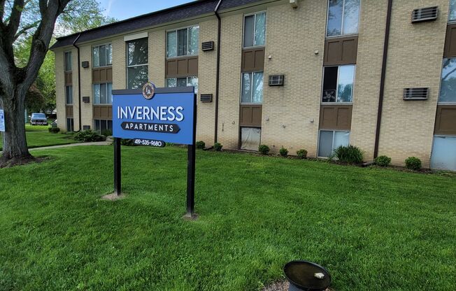 Inverness Manor