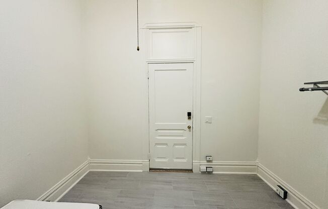 Studio, 1 bath, $825, Unit 16