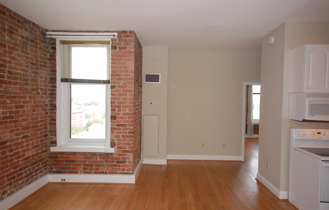 Top-Floor 1BR/1BA in Iconic Dupont Circle High-Rise – DC’s Tallest Residential Building!