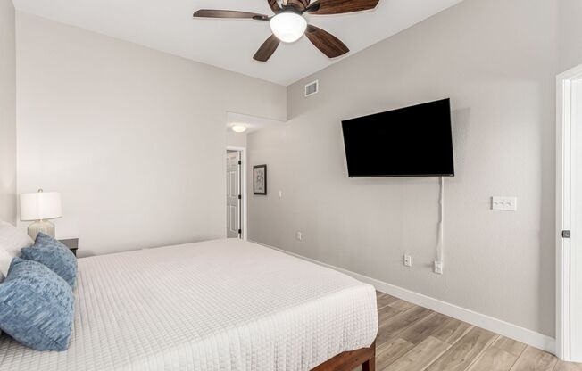 2 beds, 2 baths, $1,750, Unit # 2233