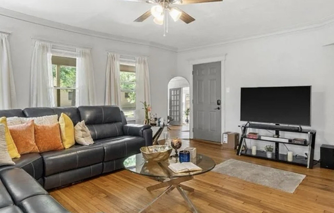 748 N 34 ST