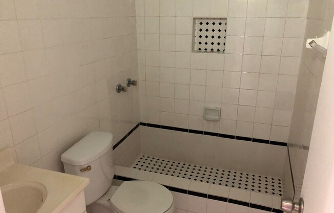 Sunset Bay Apartments