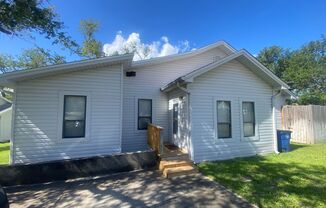 2 beds, 2 baths, $1,650