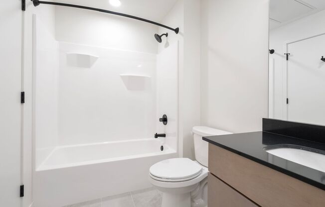 2 beds, 2 baths, 966 sqft, $2,450, Unit 321