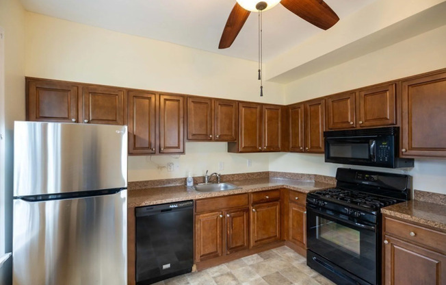 41 Hawthorne St Unit B
