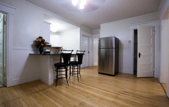 1 bed, 1 bath, 456 sqft, $1,625, Unit 669C-11B