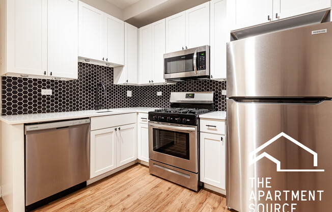 656 W WRIGHTWOOD AVE