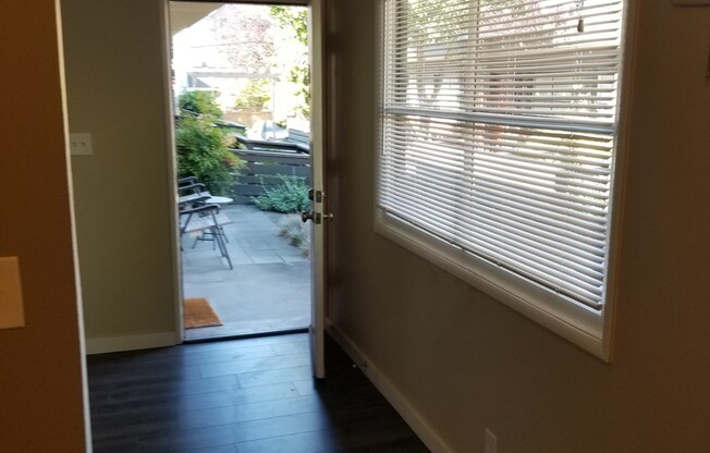 Tenon51st - Laurel Court