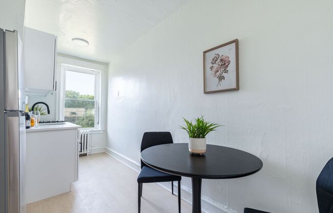 Studio, 1 bath, 375 sqft, $1,049, Unit C3