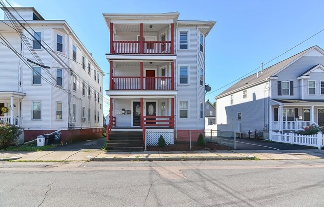 35 HOLMAN ST