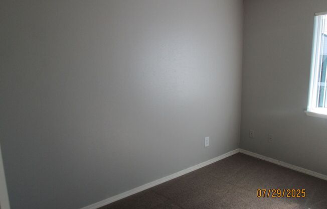 2 beds, 1 bath, 870 sqft, $1,550, Unit 223-53