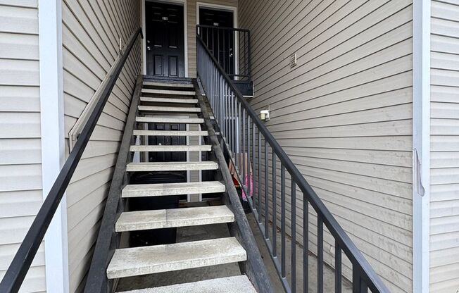 2 beds, 1 bath, $1,224, Unit 316