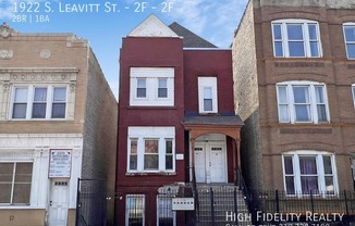 1922 S Leavitt St