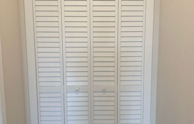 Studio, 1 bath, 449 sqft, $1,900, Unit 307