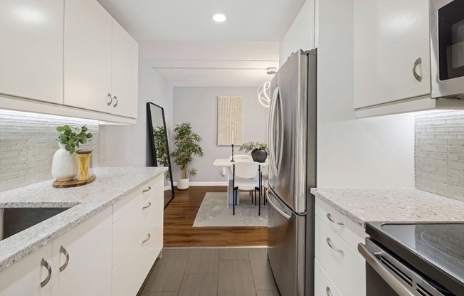 50 56 BROADLAWN PARK