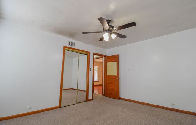 2 beds, 1 bath, $1,350