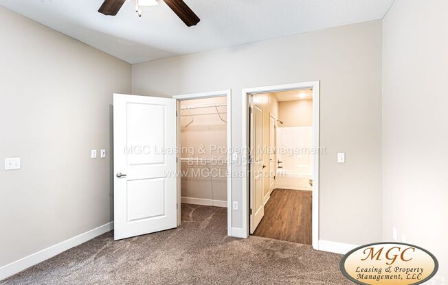 1 bed, 1 bath, $1,131, Unit 5601-2A NE 80th Ter