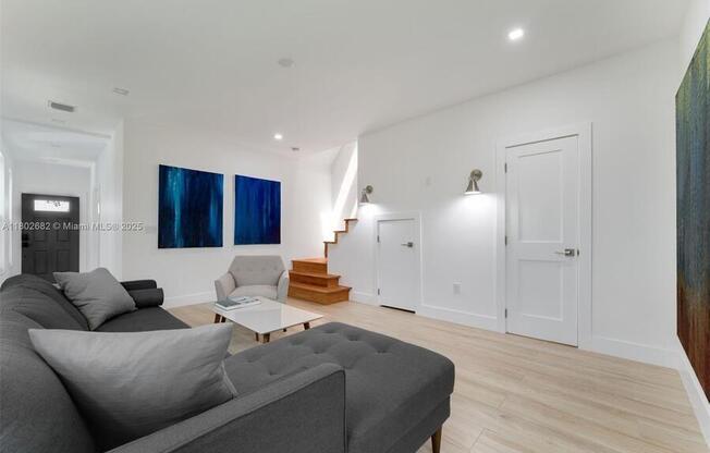 3125 PAOLA DR