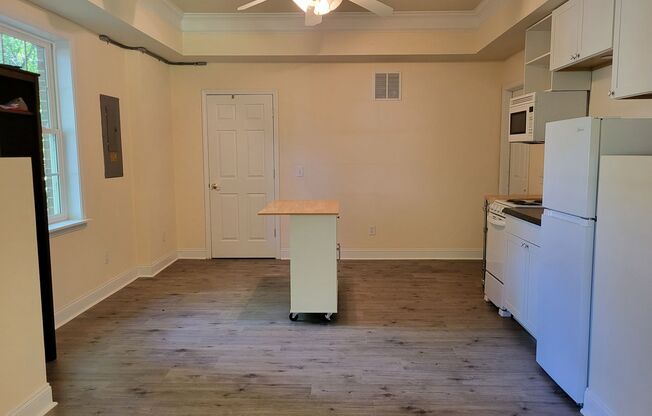 1 bedroom basement apartment