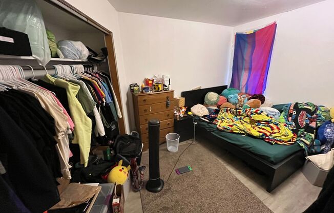 2 beds, 1 bath, 950 sqft, $1,075, Unit #55