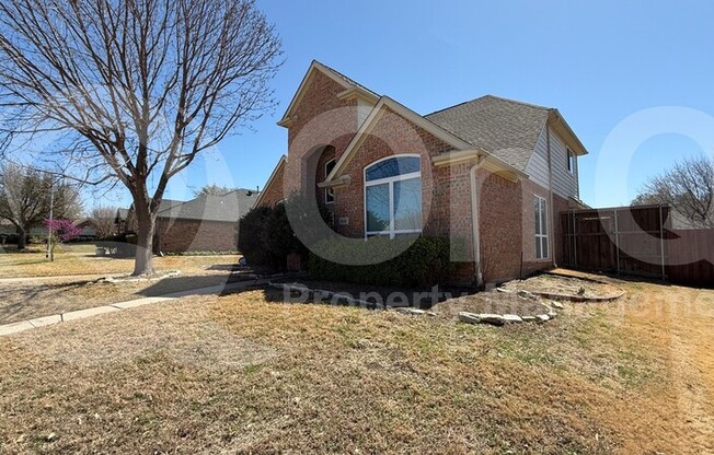 4104 CREEKSTONE DR