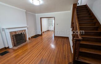 2 beds, 1 bath, 1,024 sqft, $1,400, Unit 1694 Wyandotte Rd