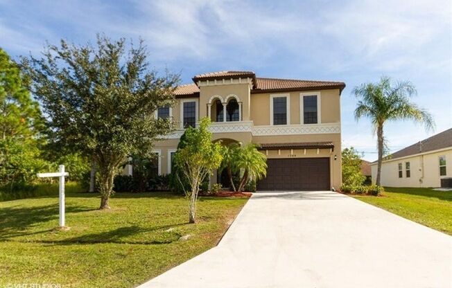 5 Bedroom, 3 Bath Pool Home with over 3600 living sqft. Pool service & Lawn Care included