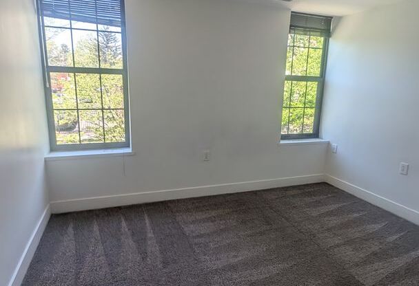 1 bed, 1 bath, 689 sqft, $1,500, Unit 111