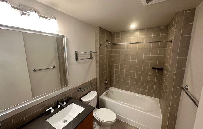 1 bed, 1 bath, $2,275