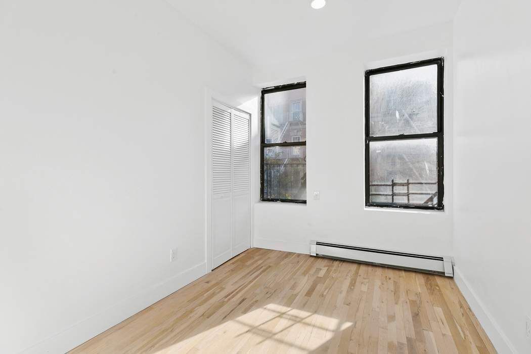 441 W 151 ST