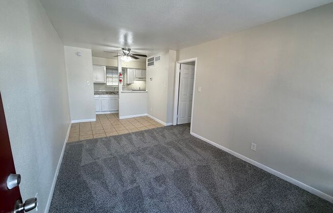 1 bed, 1 bath, $799, Unit 10